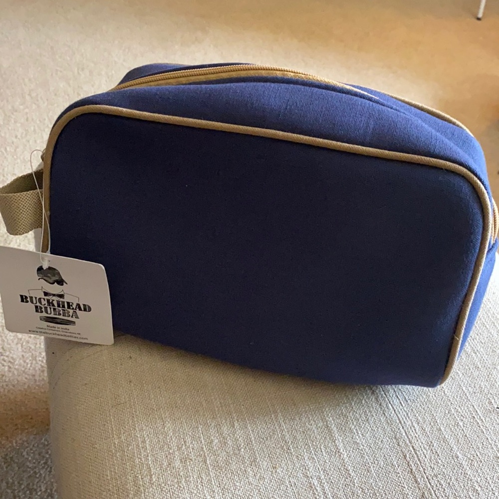 NWT Buckhead Bubba Toiletry Bag